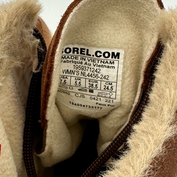 SOREL Explorer II Joan Lace Up Boots | Waterproof | Size 7.5 | Worn Lightly - Picture 9 of 9